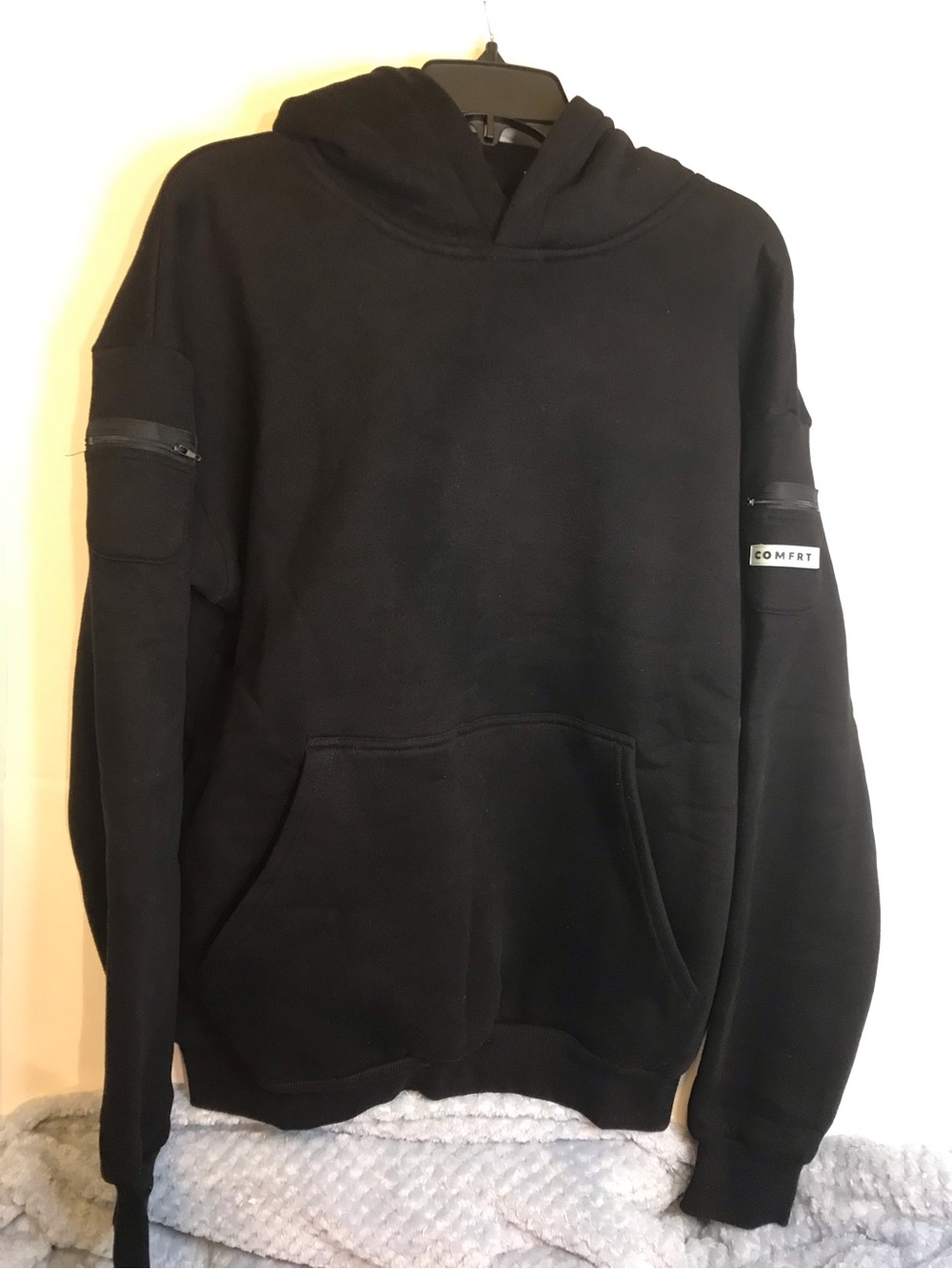 Comfort Travel Essentials Hoodie Med. Oversized. NWOT